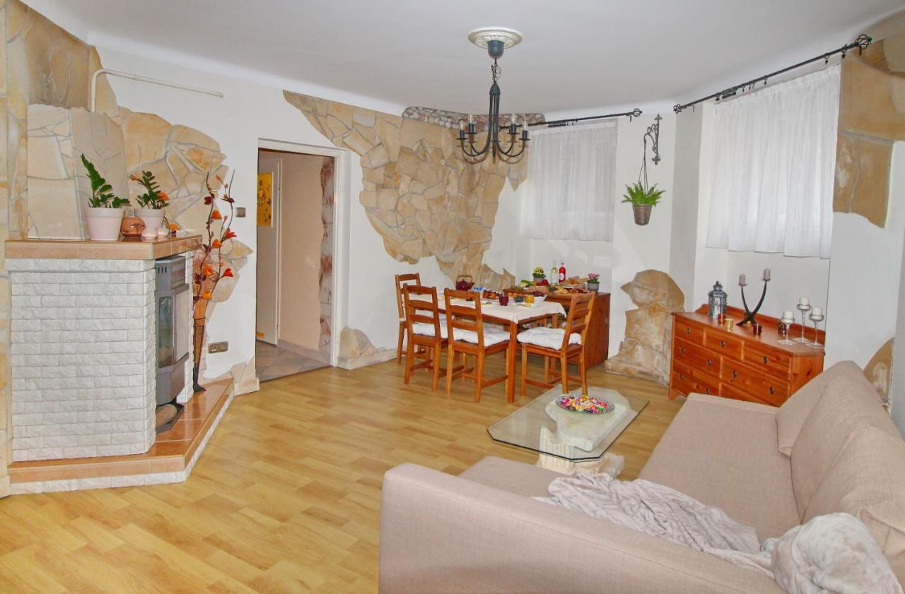 Cosy Castle Apartment Budapeste Exterior foto