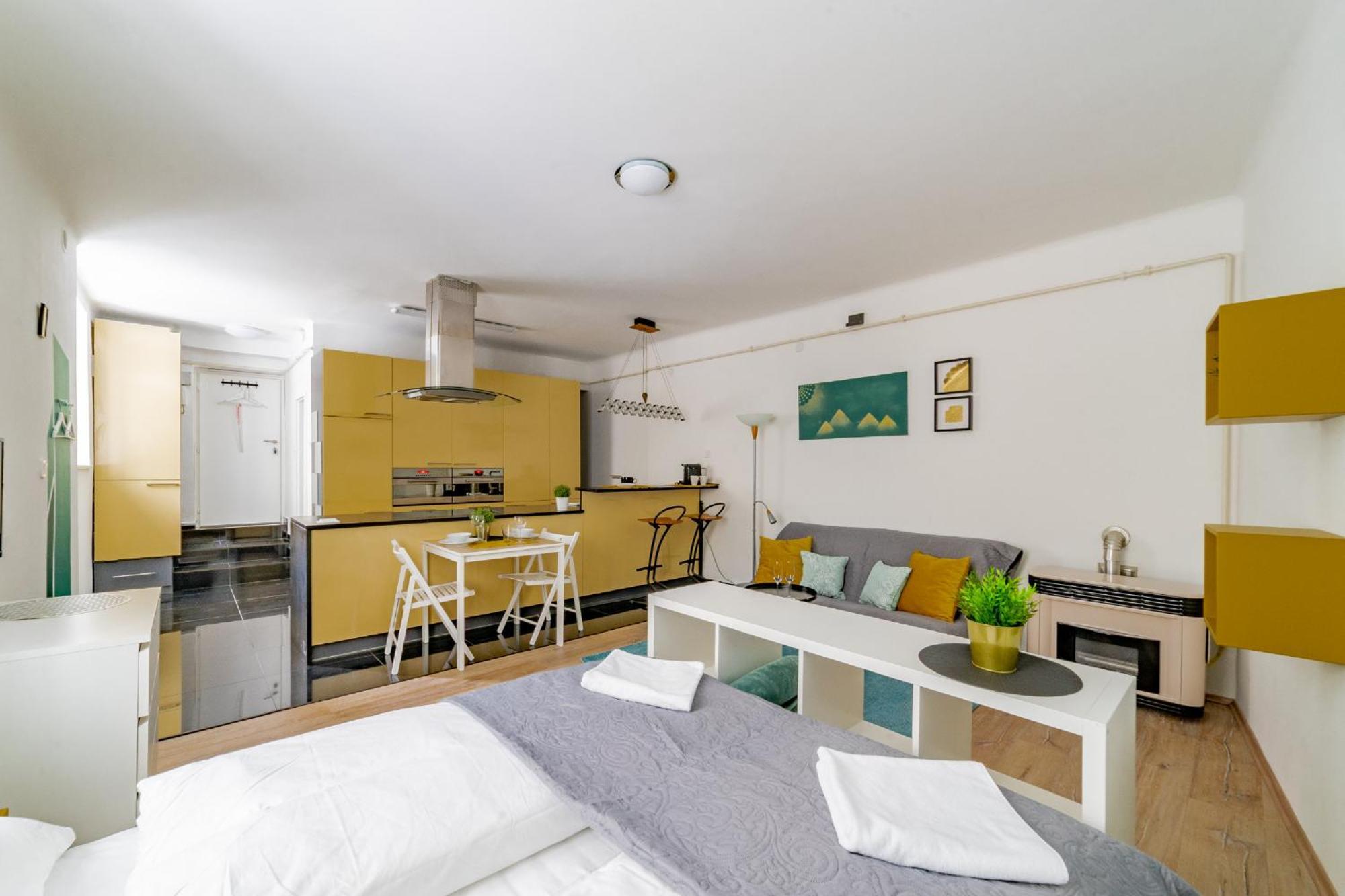 Cosy Castle Apartment Budapeste Exterior foto